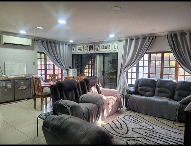 3 BEDROOM HOUSE FOR SALE IN BURGERSFORT